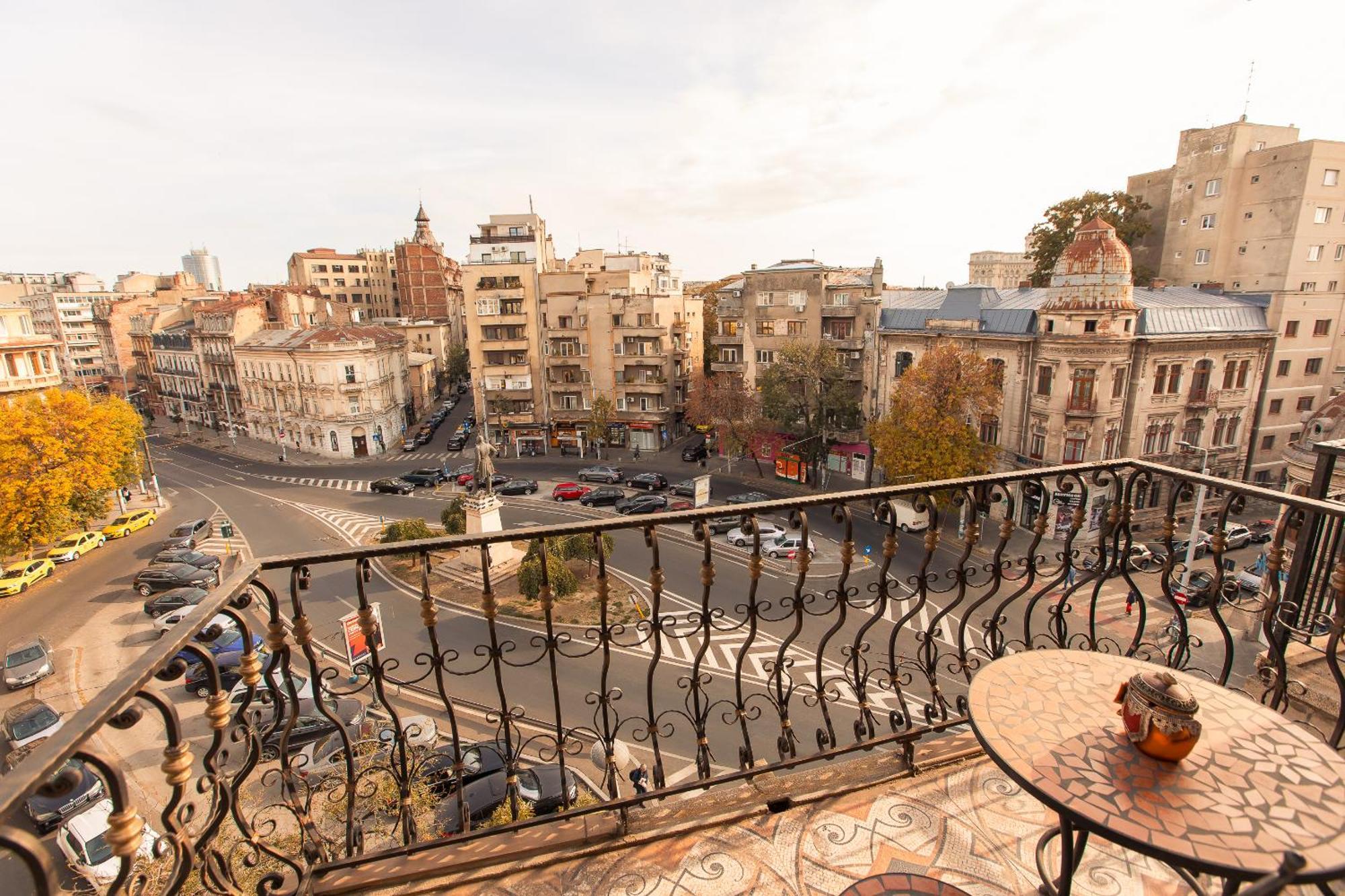 Hidden Gem Antique Apt With Stunning City Views Bucureşti Eksteriør bilde